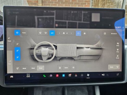 Used 2024 Tesla Model X image 45