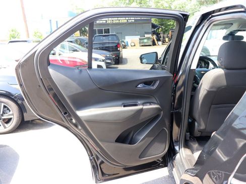 Used 2021 Chevrolet Equinox LT FWD image 24
