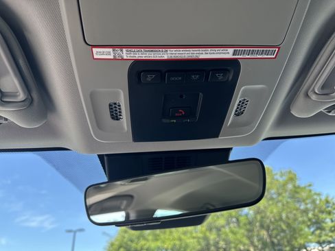Used 2025 Toyota Camry XLE FWD image 21