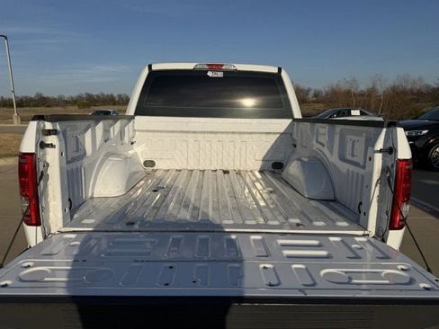 Used 2017 Ford F150 XL w/ Equipment Group 101A Mid image 5