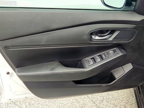 Used 2025 Honda Accord SE image 11