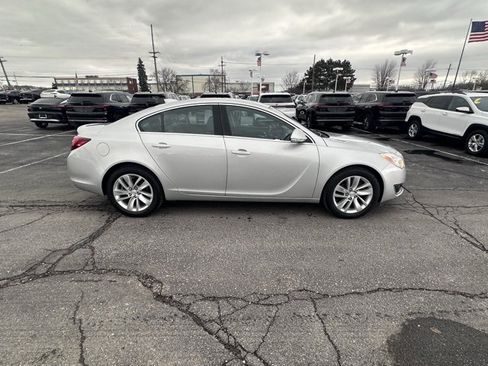 Used 2015 Buick Regal image 6