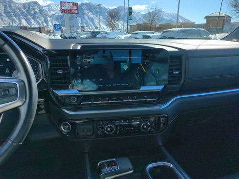 Used 2022 Chevrolet Silverado 1500 LTZ w/ LTZ Premium Package image 28