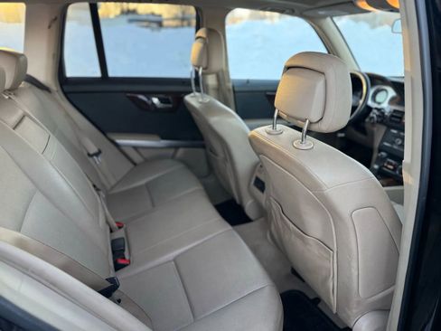 Used 2010 Mercedes-Benz GLK 350 4MATIC image 16