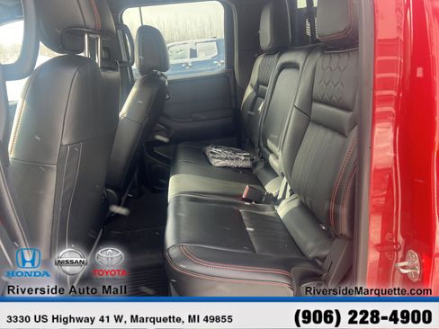 Used 2023 Nissan Frontier PRO-4X w/ Pro-4X Premium Package image 26