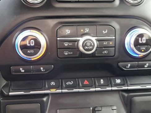 Used 2021 GMC Sierra 1500 Elevation image 14