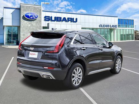 Used 2023 Cadillac XT4 Premium Luxury w/ Cold Weather Package image 6