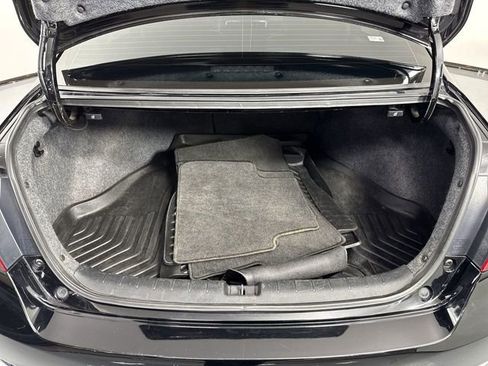 Used 2016 Honda Accord Touring image 33