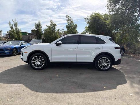 Used 2019 Porsche Cayenne AWD/4WD image 4