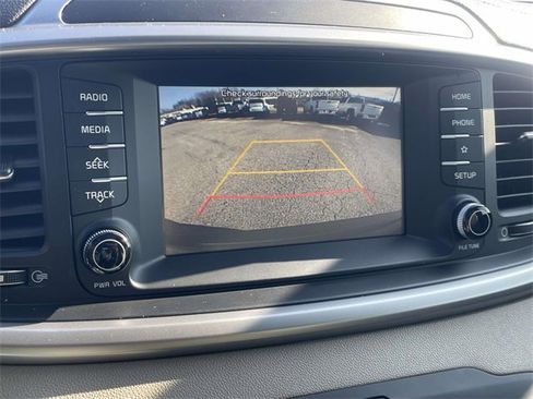 Used 2019 Kia Sorento EX image 21