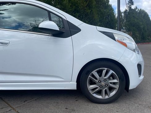Used 2016 Chevrolet Spark LT FWD image 2