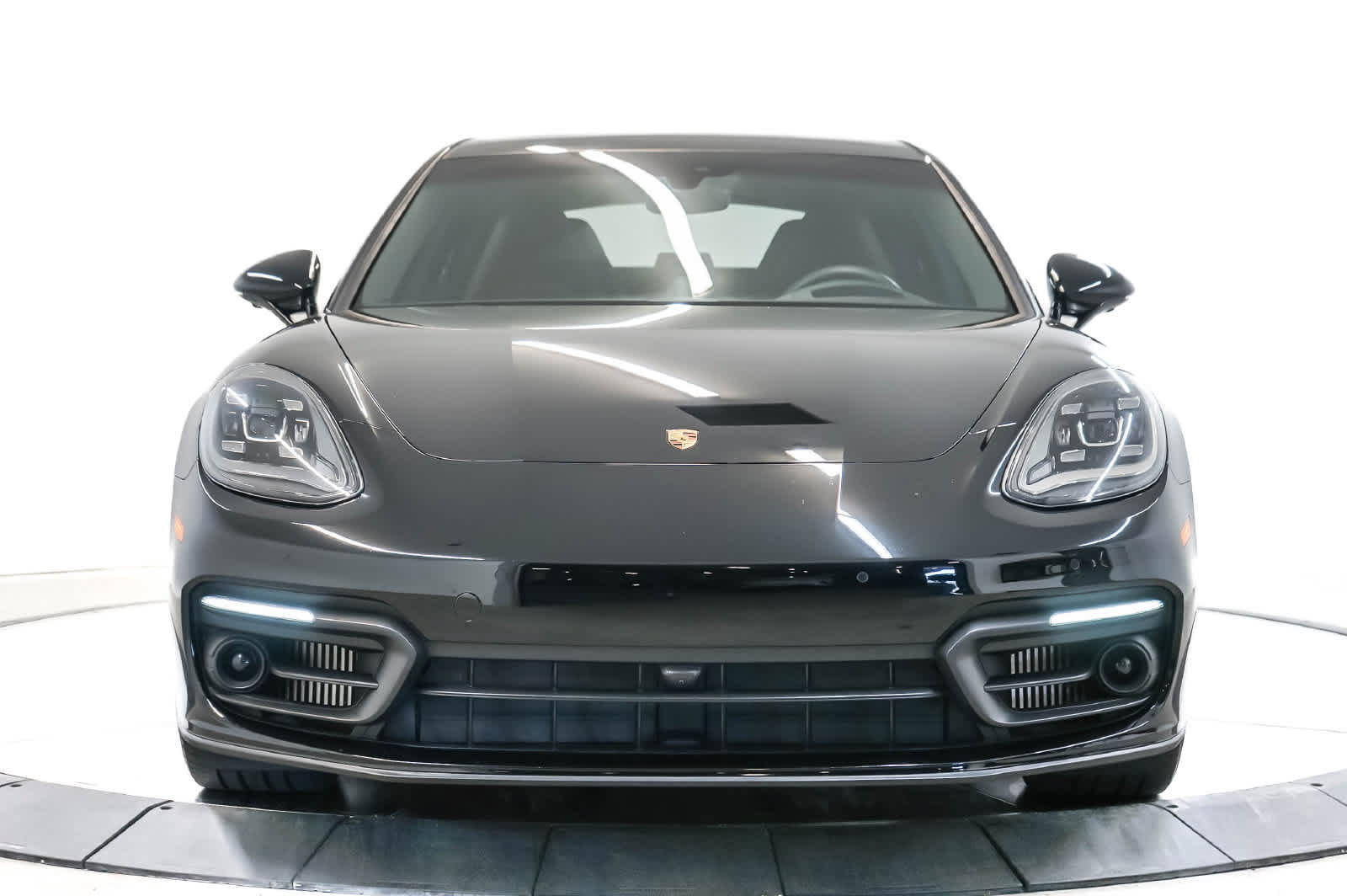 Certified 2023 Porsche Panamera Platinum Edition RWD image 6