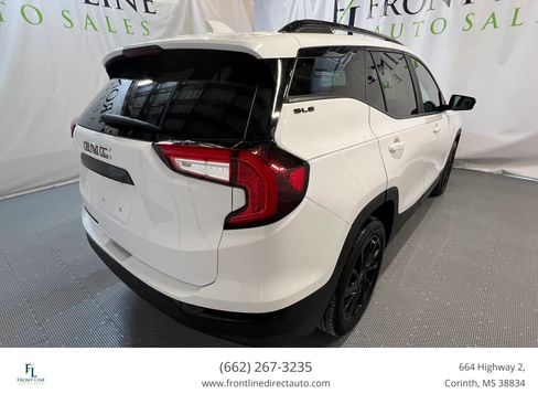 Used 2023 GMC Terrain SLE w/ Driver Convenience Package FWD image 7