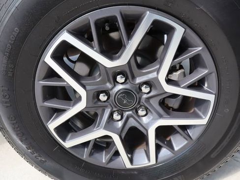 Used 2025 Jeep Wrangler Unlimited Sahara AWD/4WD image 43