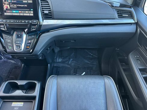 Used 2024 Honda Odyssey Elite image 33