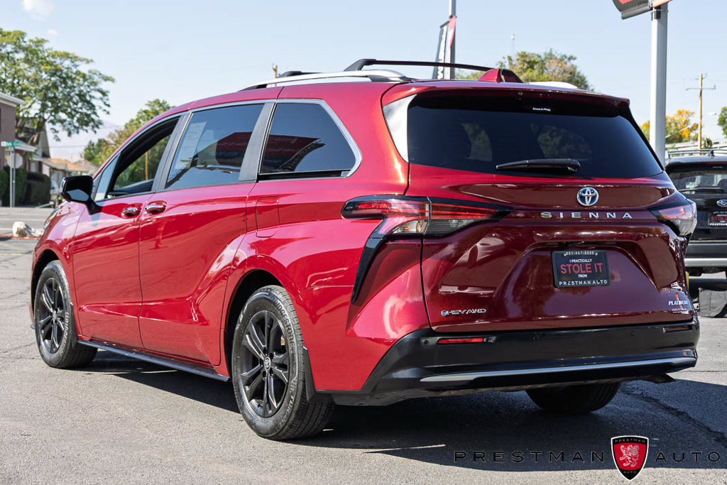 Used 2025 Toyota Sienna Platinum AWD/4WD image 22