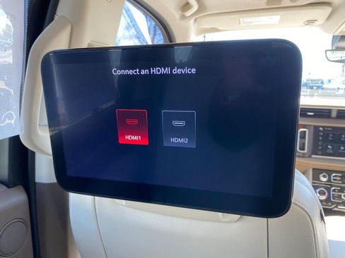 Used 2024 GMC Yukon XL Denali w/ Denali Reserve Package image 24