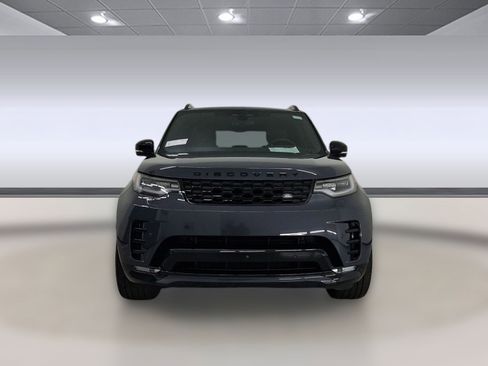 Used 2025 Land Rover Discovery Dynamic SE image 6