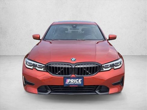 Used 2021 BMW 330i Sedan w/ Convenience Package RWD image 2