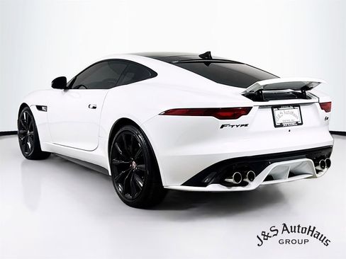 Used 2021 Jaguar F-TYPE R image 5
