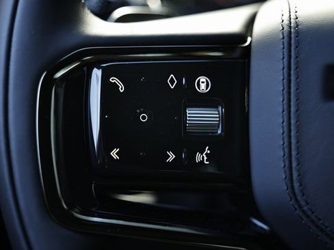 New 2026 Land Rover Range Rover Velar Dynamic SE image 43