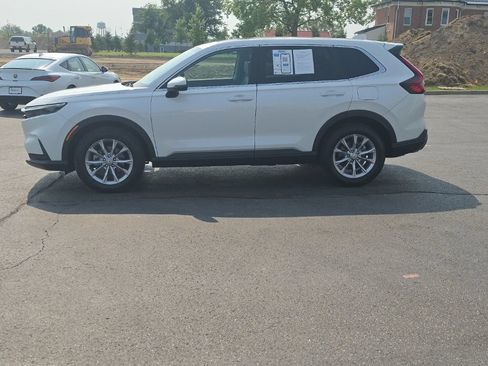 Used 2025 Honda CR-V EX-L image 4