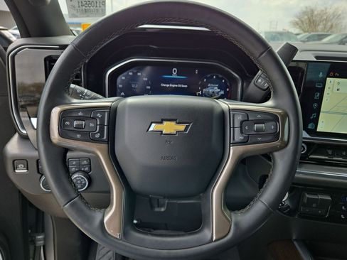Used 2024 Chevrolet Silverado 2500 High Country w/ High Country Premium Package image 20