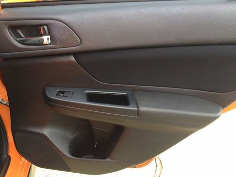 Used 2014 Subaru Crosstrek 2.0i Premium image 21