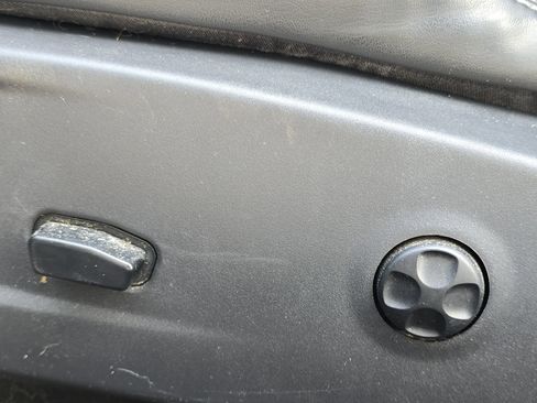 Used 2013 Dodge Challenger R/T Plus image 13