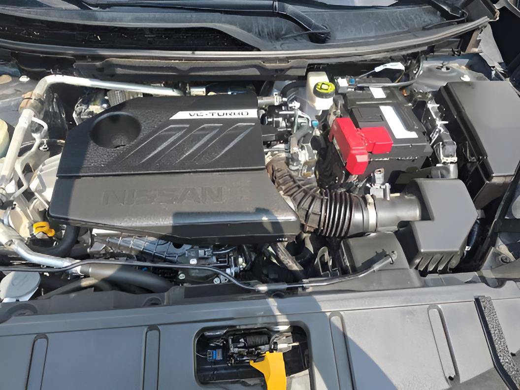 Used 2023 Nissan Rogue S FWD image 11