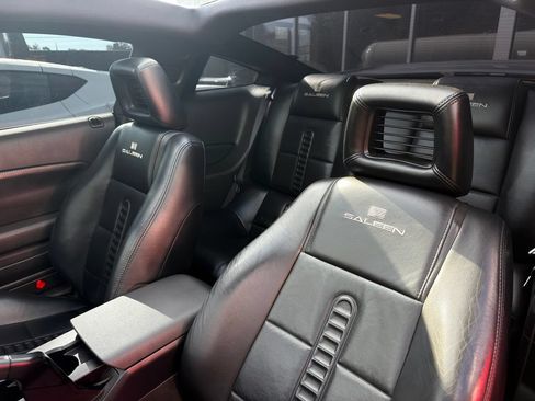 Used 2006 Ford Mustang GT RWD image 12