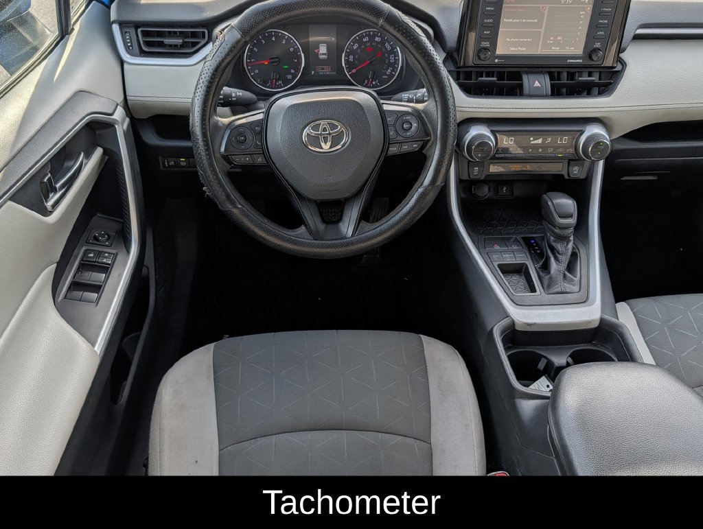 Used 2021 Toyota RAV4 XLE w/ Convenience Package FWD image 13