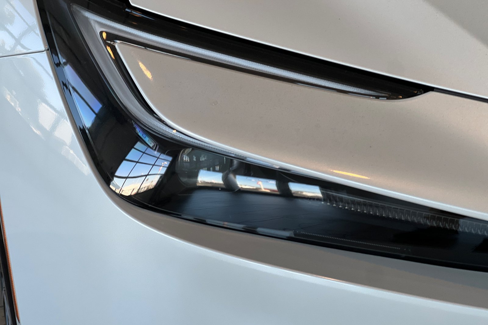 New 2027 Toyota Prius XLE AWD/4WD image 30
