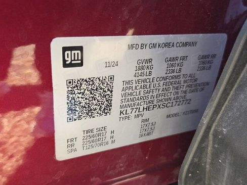 Used 2025 Chevrolet Trax LT image 17