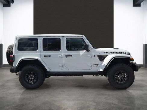 Used 2025 Jeep Wrangler Unlimited Rubicon 392 AWD/4WD image 10