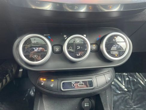 Used 2016 FIAT 500X Lounge image 9