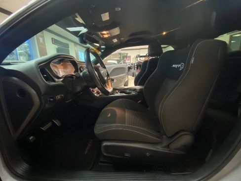 Used 2021 Dodge Challenger SRT Hellcat image 17