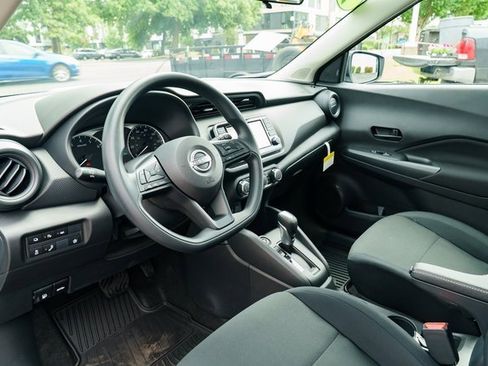 New 2025 Nissan Kicks Play S image 19
