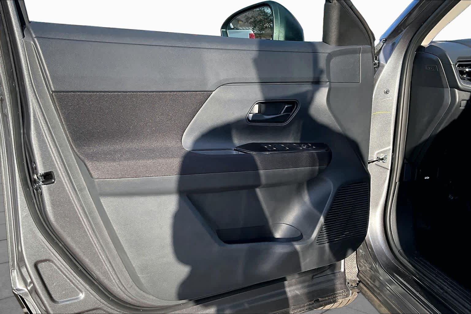 New 2027 Nissan Kicks S FWD image 10