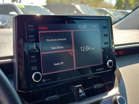 Used 2022 Toyota Corolla LE image 26