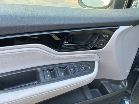Used 2024 Honda Odyssey Touring image 14