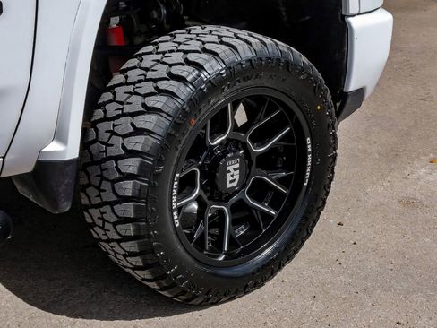 Used 2024 Chevrolet Silverado 2500 LT w/ Z71 Sport Edition image 61