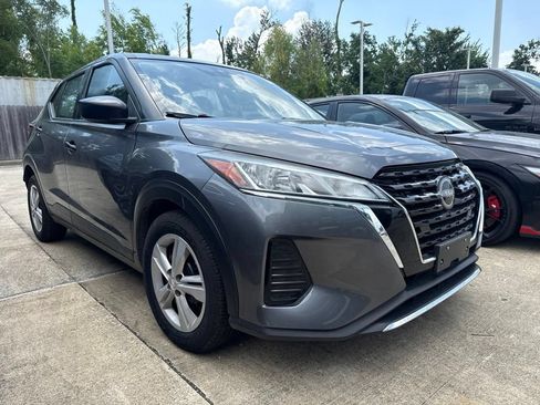 Used 2024 Nissan Kicks S FWD image 7