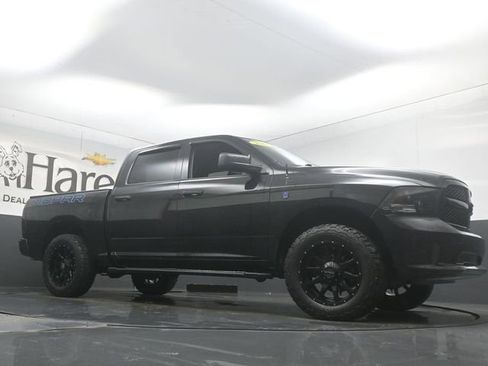 Used 2017 RAM 1500 Express w/ Express Value Package image 2
