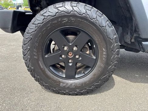 Used 2016 Jeep Wrangler Unlimited Sport AWD/4WD image 13