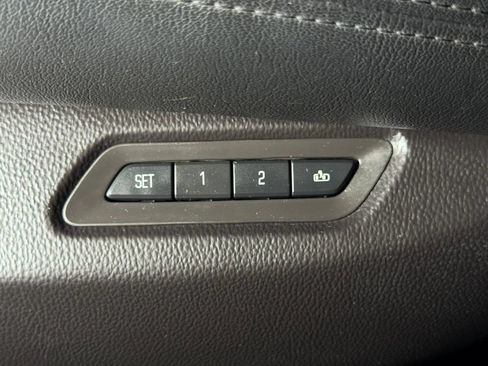 Used 2015 Cadillac Escalade ESV Premium AWD/4WD image 30