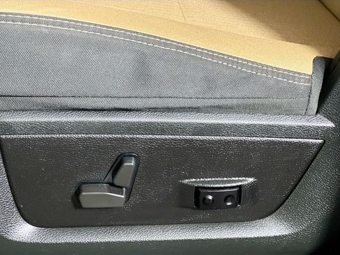 Used 2022 RAM 2500 Big Horn w/ Level A Equipment Group image 15