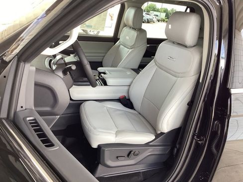 New 2025 Ford Expedition Platinum image 36