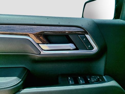 New 2026 GMC Sierra 1500 Elevation w/ Elevation Premium Package AWD/4WD image 9