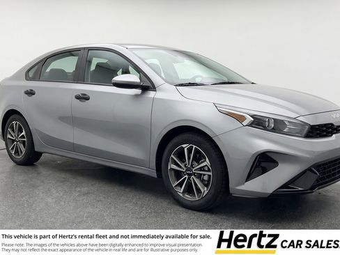 Used 2024 Kia Forte LXS FWD image 1